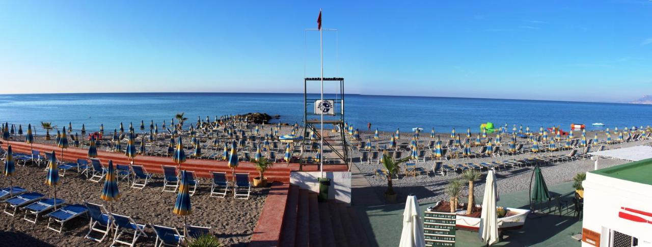 Gold Hotel Bordighera Exterior foto